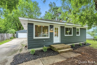 3308 Taft Ave SW, Wyoming, MI 49519