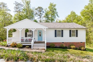 6918 Forest Dr, Quinton, VA 23141