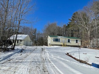 894 N Main St, Winterport, ME 04496