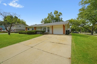 1490 Highland Blvd, Hoffman Estates, IL 60169