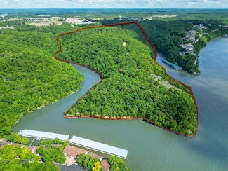 000 Burton Duenke Ln, Osage Beach, MO 65065