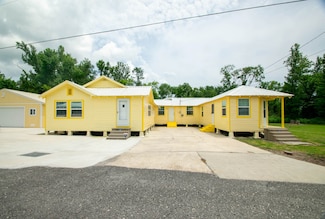 206 Harris St, Chauvin, LA 70344