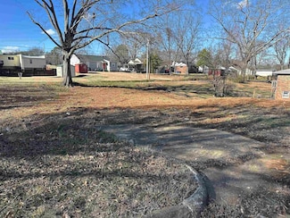 1115 Atlanta St, Florence, AL 35630