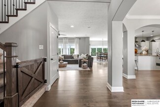 1512 S 211th St, Elkhorn, NE 68022
