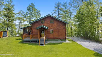 89 Captains Cove, Crown Point, NY 12928