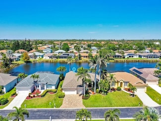 8916 Wellington Lakes Ct, Fort Myers, FL 33908