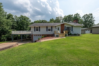 711 Hurricane Hill Dr, Waynesboro, TN 38485