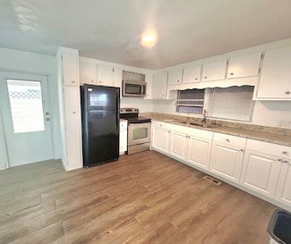 2505 E Bay Dr Unit 77, Largo, FL 33771