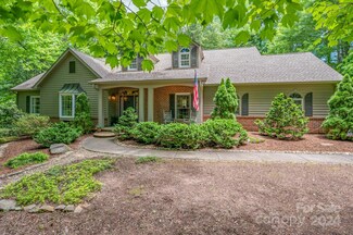 102 Sunningdale Dr, Flat Rock, NC 28731