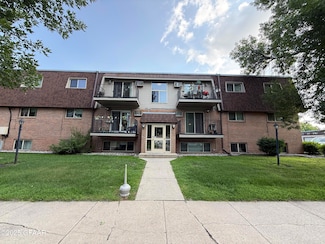 1711 21st Ave S Unit 106, Grand Forks, ND 58201