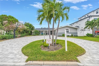 196 1st St W, Saint Petersburg, FL 33715