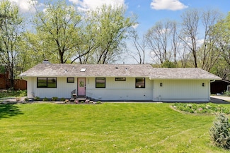 5036 Woodgate Ct, Minnetonka, MN 55345
