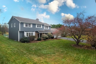 4 Woodland Dr, Rutland, VT 05701