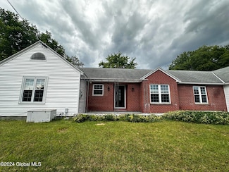 9 Arcadia Ct, Albany, NY 12205