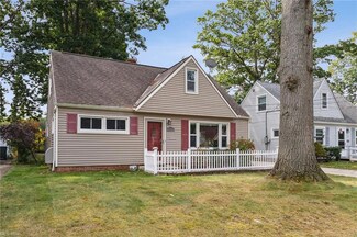 23939 Knickerbocker Rd, Bay Village, OH 44140