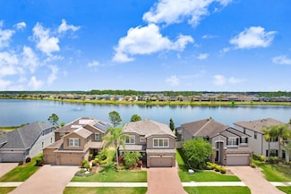 1830 Nature View Dr, Lutz, FL 33558