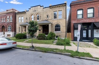 2811 Shenandoah Ave, Saint Louis, MO 63104