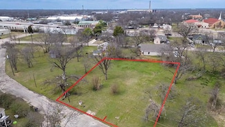 203 Grandview St, Cleburne, TX 76031