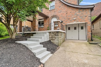 7032 Reynolds St, Pittsburgh, PA 15208
