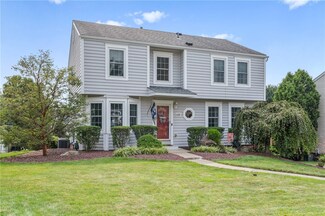 438 Shelbourne Dr, Pittsburgh, PA 15239