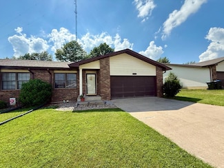 1411 Crown Dr, Kirksville, MO 63501