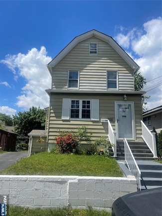 58 S Demarest Ave, Bergenfield, NJ 07621