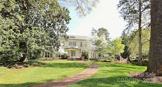 1137 Queens Rd W, Charlotte, NC 28207