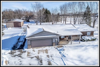 N5558 County Rd W, New London, WI 54961