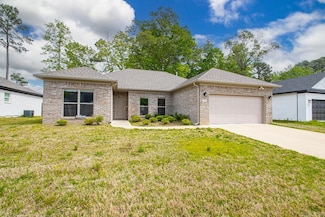 4532 Western Woods Dr, Benton, AR 72015