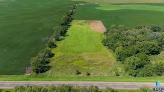 27645 472nd Ave, Harrisburg, SD 57032
