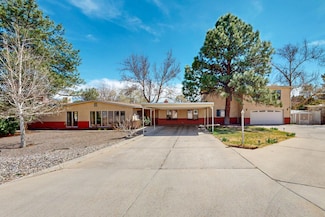 5208 Simon Dr NW, Albuquerque, NM 87114