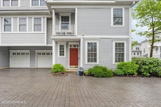 45 Golden Eye Ln, Port Monmouth, NJ 07758