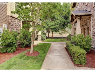 734 NE Adwick Dr, Beaverton, OR 97006