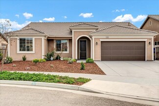 3440 N Atwood Ct, Visalia, CA 93291