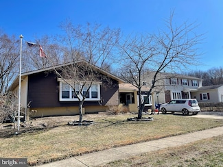 120 Canterbury Rd, Mount Laurel, NJ 08054