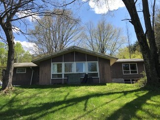 304 Berwal Rd, Arlington, VT 05250