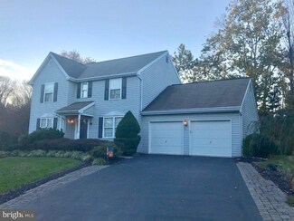 10 Whitetail Ln, Reading Station, PA 19606
