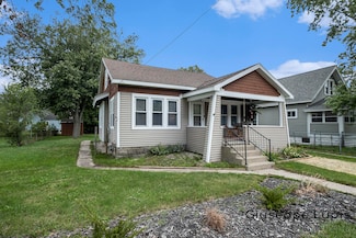 1082 E Apple Ave, Muskegon, MI 49442