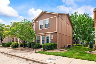 719 SW Liggett Rd, Blue Springs, MO 64015