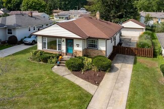 4030 Circlewood Dr, Cleveland, OH 44126