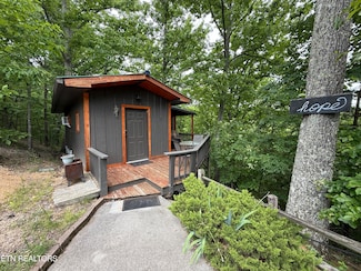 4355 Wilhite Rd Unit 2, Cosby, TN 37722