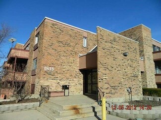 1813 Hemlock Place Unit 105, Schaumburg, IL 60173