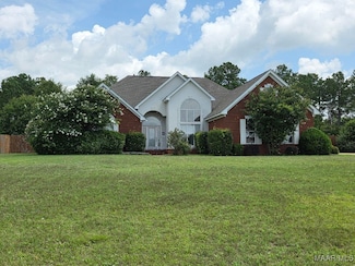 1907 Hollybrooke Ln, Prattville, AL 36066
