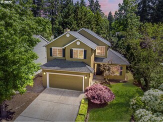 17188 Rebecca Ln, Lake Oswego, OR 97035