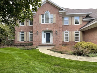 8 E Ridge Rd, Albany, NY 12211