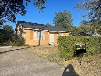 704 East Ave N, Temple, TX 76504