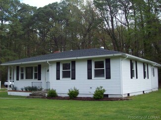 121 Callis Wharf Rd, Mathews, VA 23064