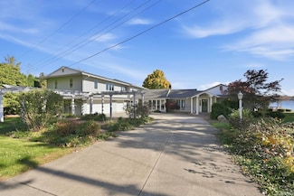 1455 Lane 280 Hamilton Lake, Hamilton, IN 46742