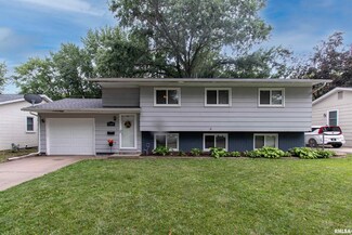 3408 Kimberly Downs Rd, Davenport, IA 52807