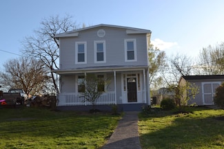 307 2nd St, Shenandoah, VA 22849